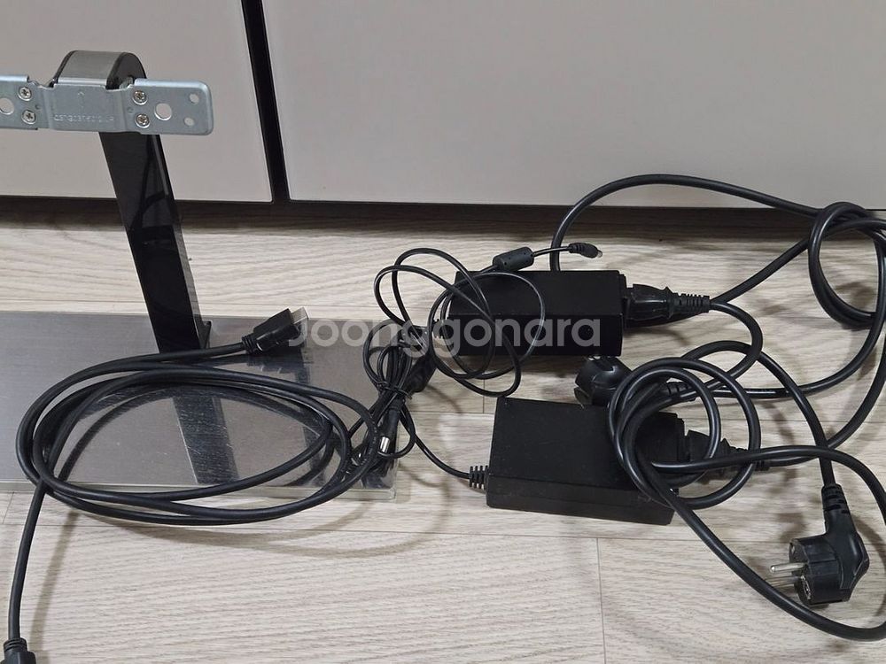 알파스캔 27인치 AOC2777 2대 팝니다--2