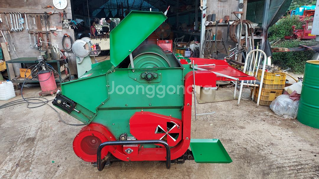 대륙 자주형 콩탈곡기 DBT 500H(한서정공도 있음)--2