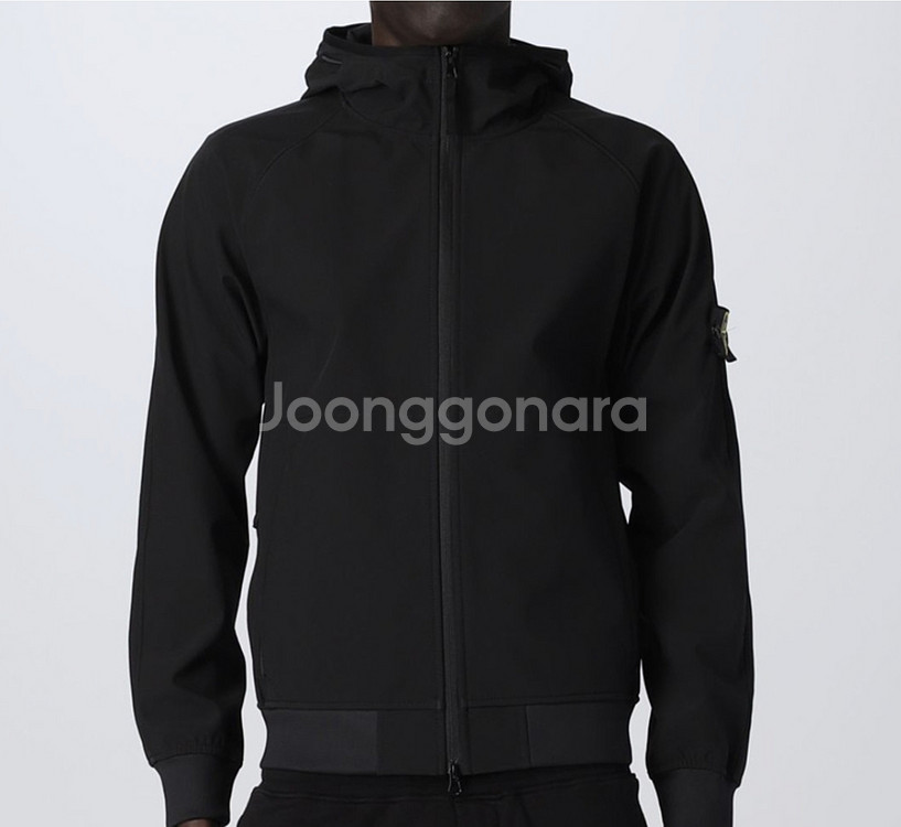 스톤아일랜드 후드 점퍼(정품,새상품)저렴하게판매합니다--1