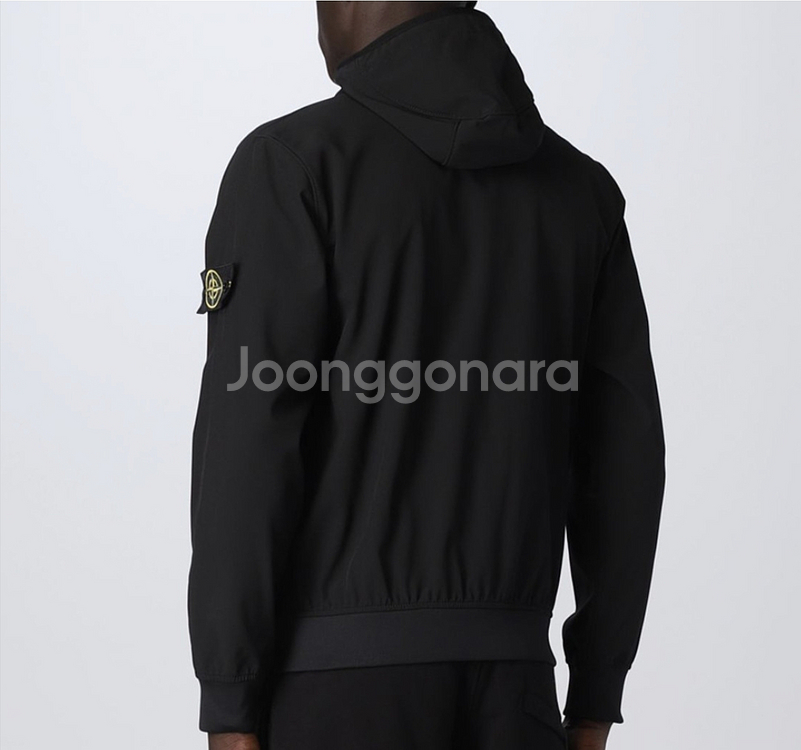 스톤아일랜드 후드 점퍼(정품,새상품)저렴하게판매합니다--2