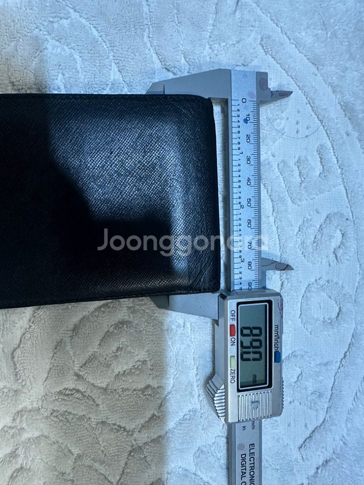 약간의 사용감외 컨디션 양호한 엠씨엠 남성 반지갑 팝--8