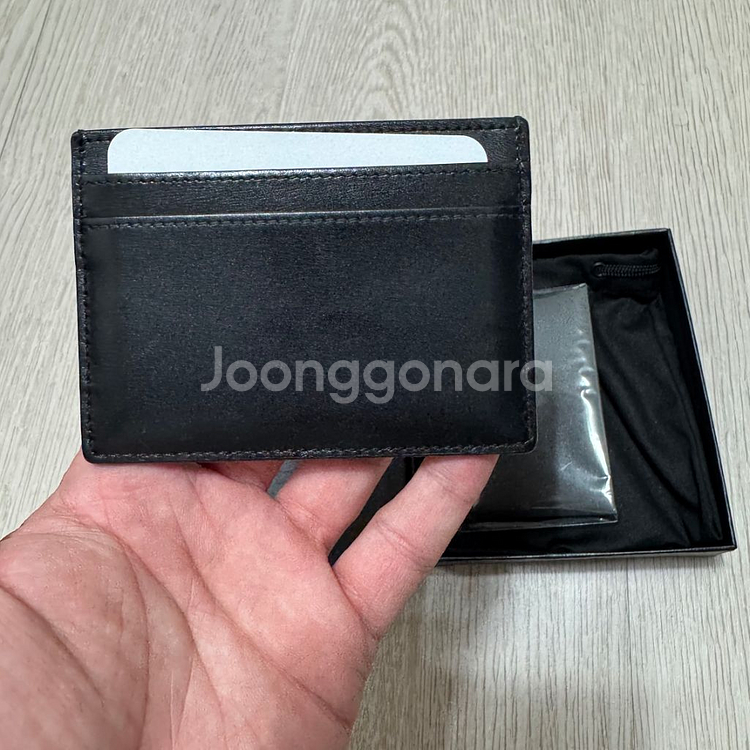 입생로랑 모노그램 카드지갑--2