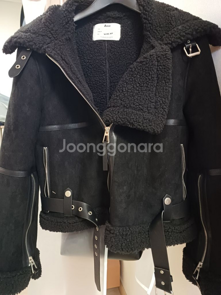 여성 무스탕 블랙--1