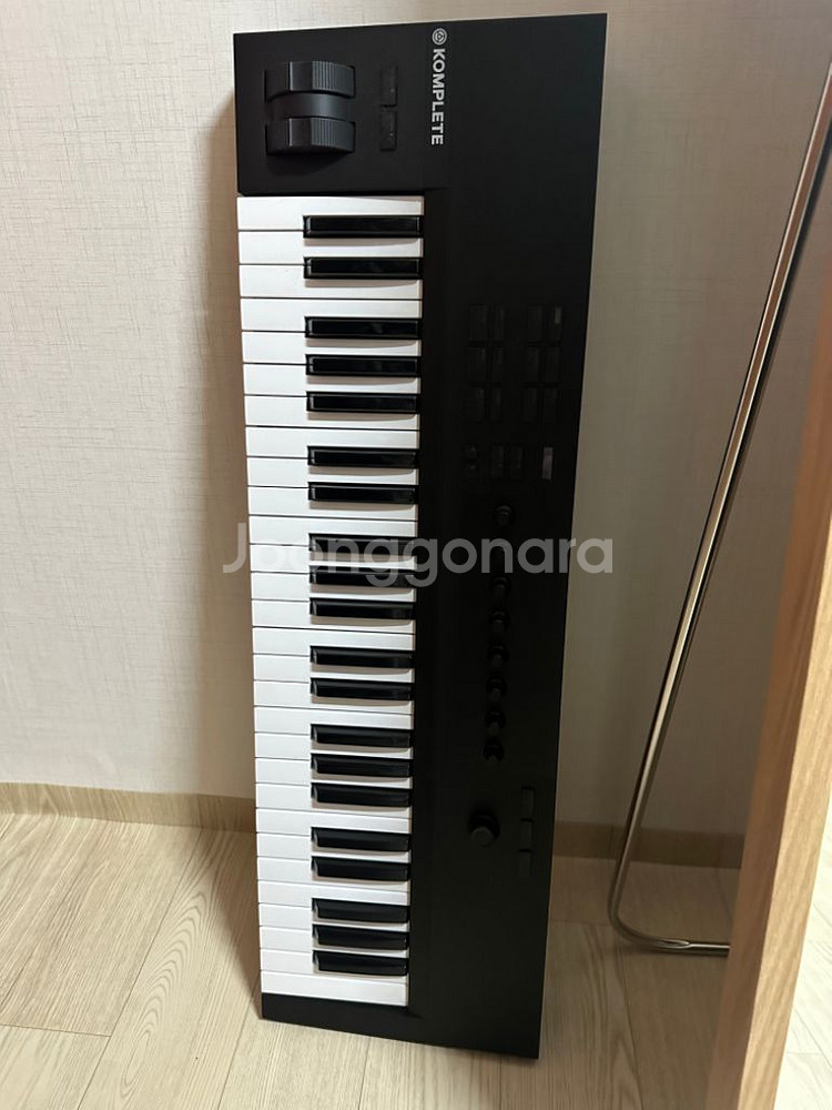 KOMPLETE KONTROL A49 박스풀--0