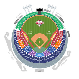 9월 26일 엘지키움 1루 레드 204블록 4열 4연석