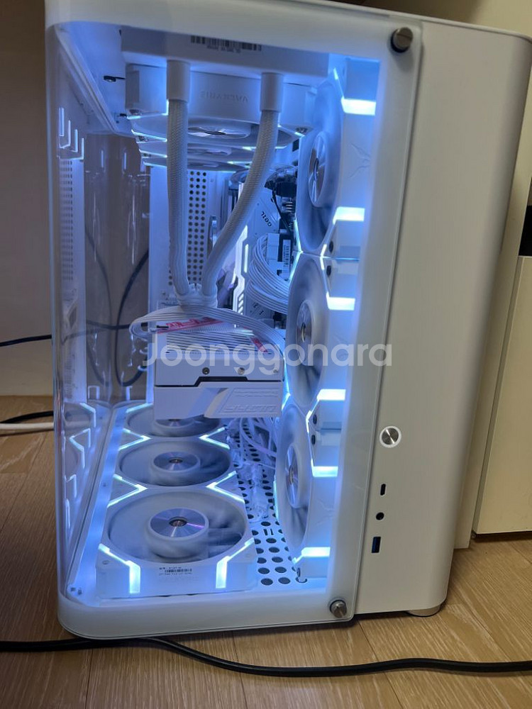 급처7800x3D 4070 발키리GL360 고사양--4