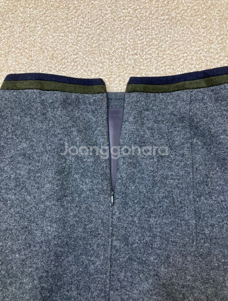핏좋은 오피스룩 하객룩 BCBG 펜슬스커트--7