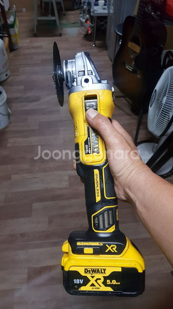 디월트충전그라인더DCG405배터리포함.5인치그라인더--5