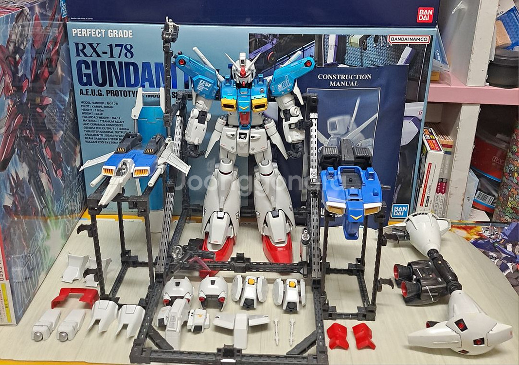 PG GP01 재피 풀버니언 건담 도색작!!!--7