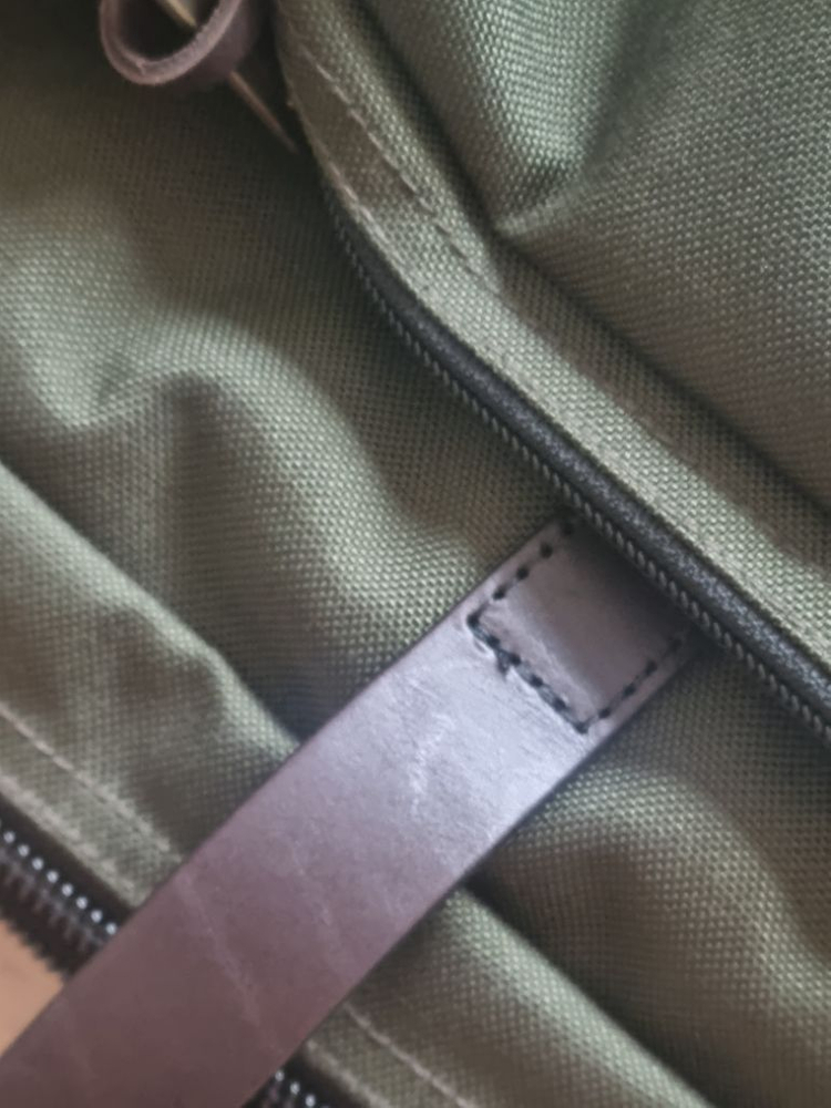 필슨 878 드라이든 브리프케이스 오터그린 이미지