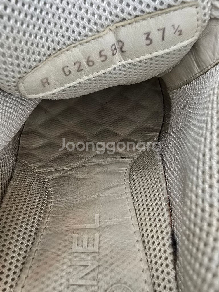 정품 샤넬스니커즈 운동화240 (37.5)--3