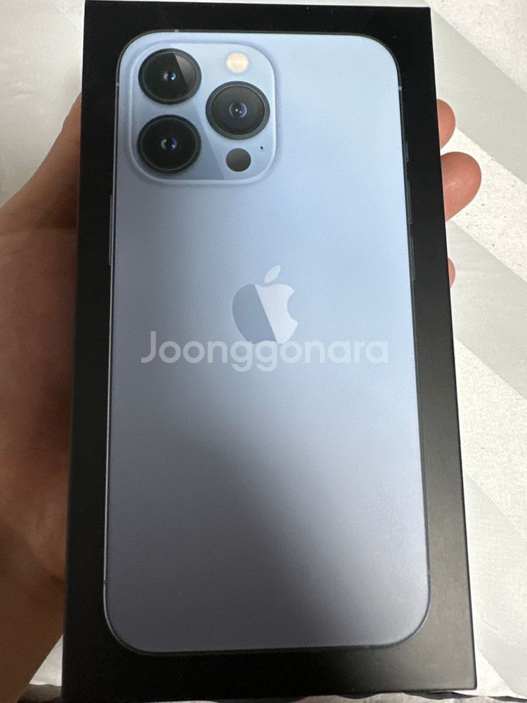 아이폰 13프로 256GB 팝니다--2