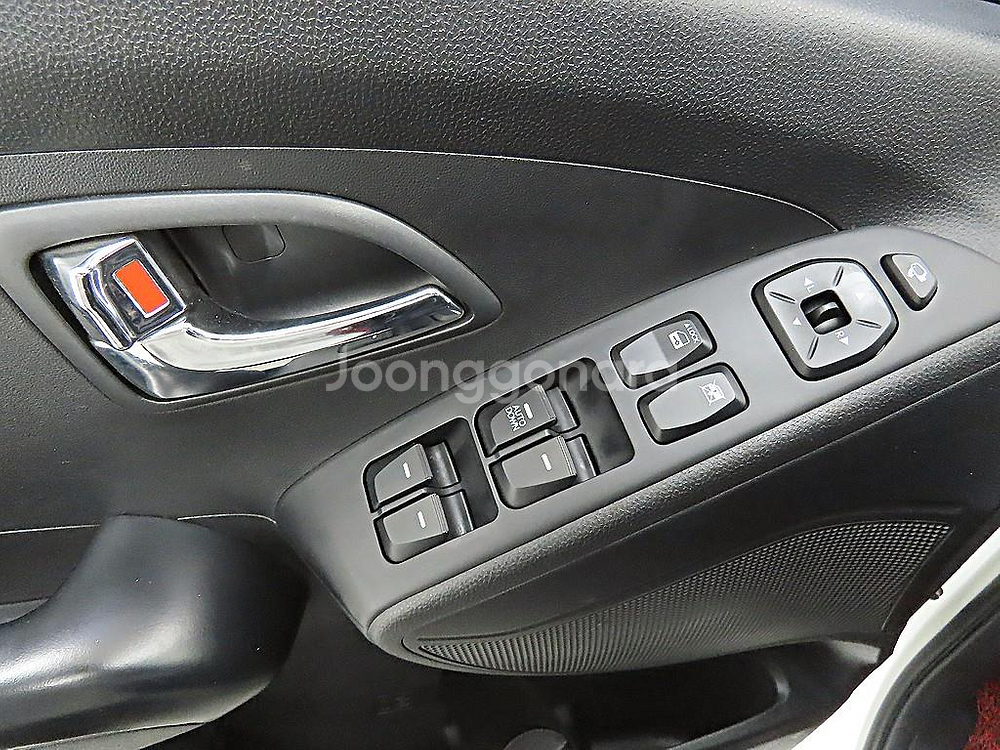 @13년식 투싼 ix 디젤 R20 2WD X20 스마--8