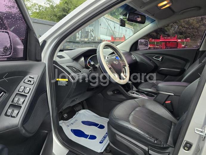 @11년식 투싼 ix 디젤 R20 2WD LX20 럭--8