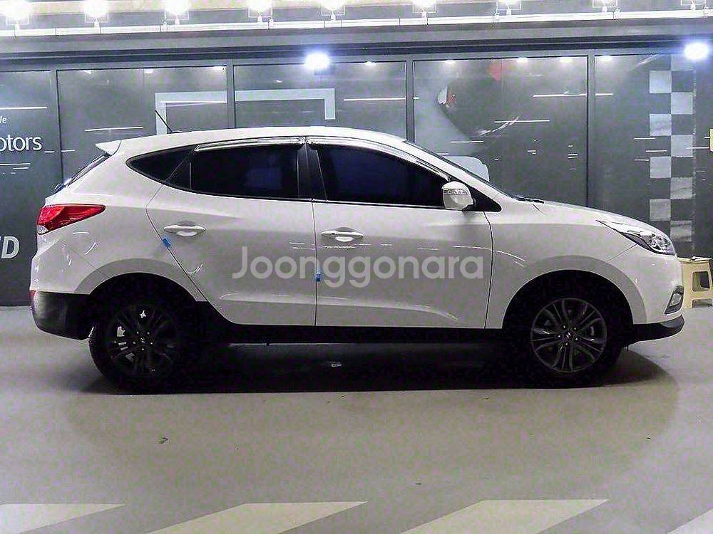 @13년식 뉴투싼 ix 디젤 R2.0 2WD 스마트--2