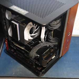 7500F 4070 super itx