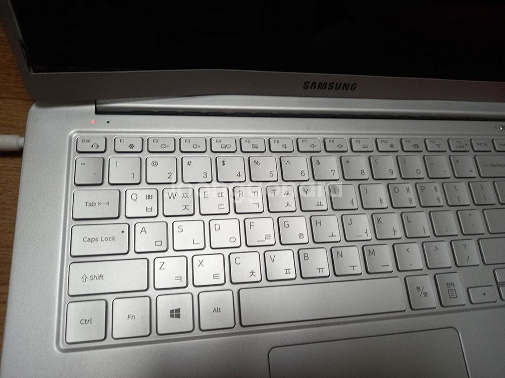 삼성슬림노트북 부품 nt900x5v--1