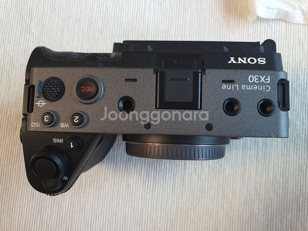 FX30 / SELP18105G--2