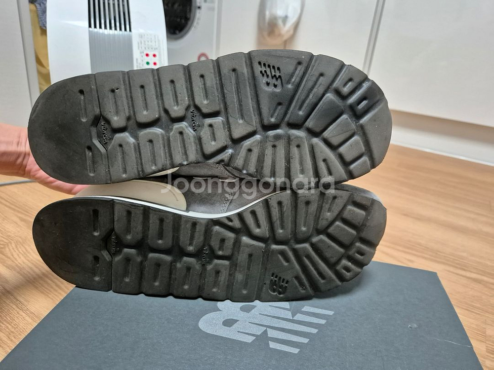 뉴발란스 990V1 285 크림발 정품--8