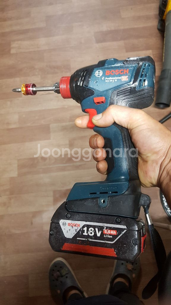 보쉬충전임팩드릴 2023년 복스렌치겸용 GDX18V--7