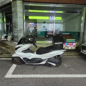 21년식 pcx125 7만 버거가방. 풀튜닝