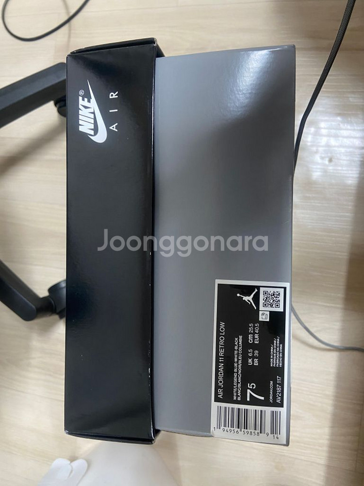 조던11 레전드블루 255 새재품--1