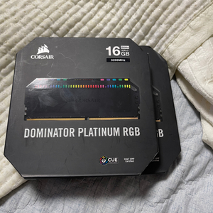 커세어 도미네이터 플래티넘 RGB DDR4 8기가 듀얼