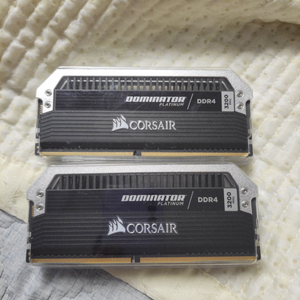 커세어 도미네이터 ddr4 8X4 32gb 미사용