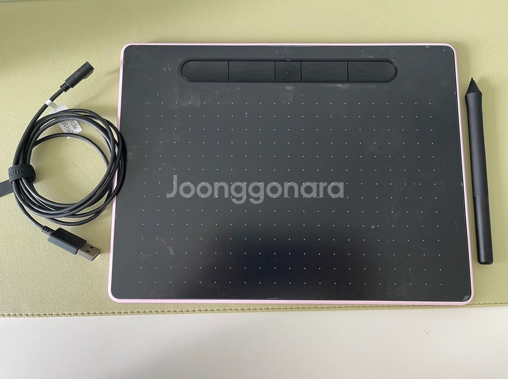 와콤 인튜어스 CTL-6100WL 블루투스 중형 타블렛--1
