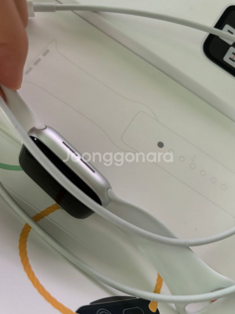 애플워치 se2 40mm 실버 화이트--3