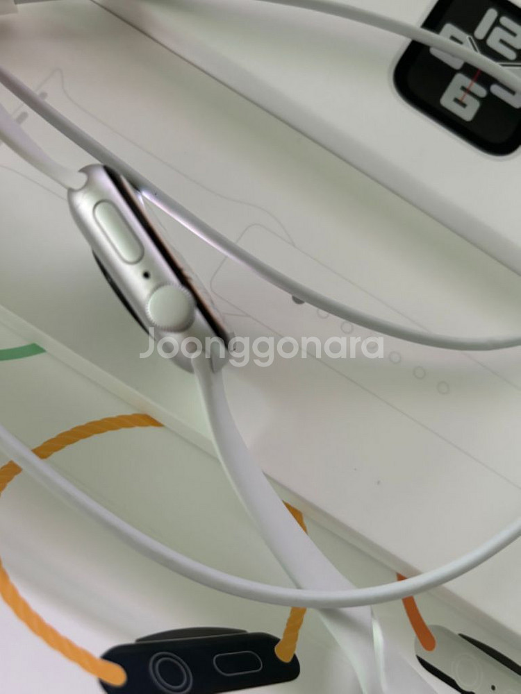 애플워치 se2 40mm 실버 화이트--4