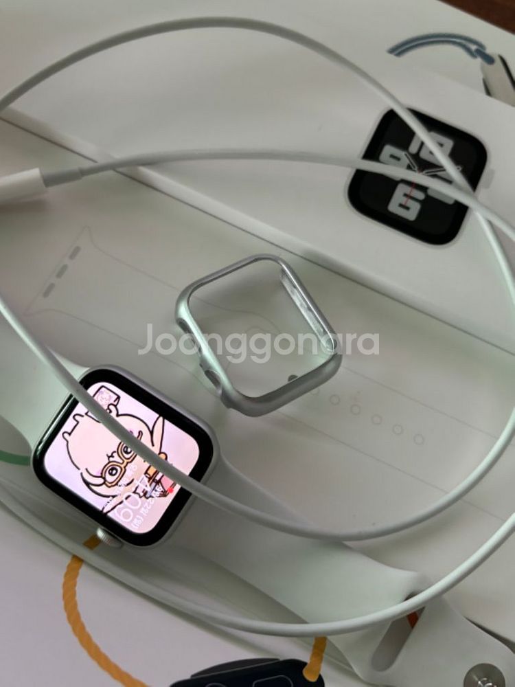 애플워치 se2 40mm 실버 화이트--5