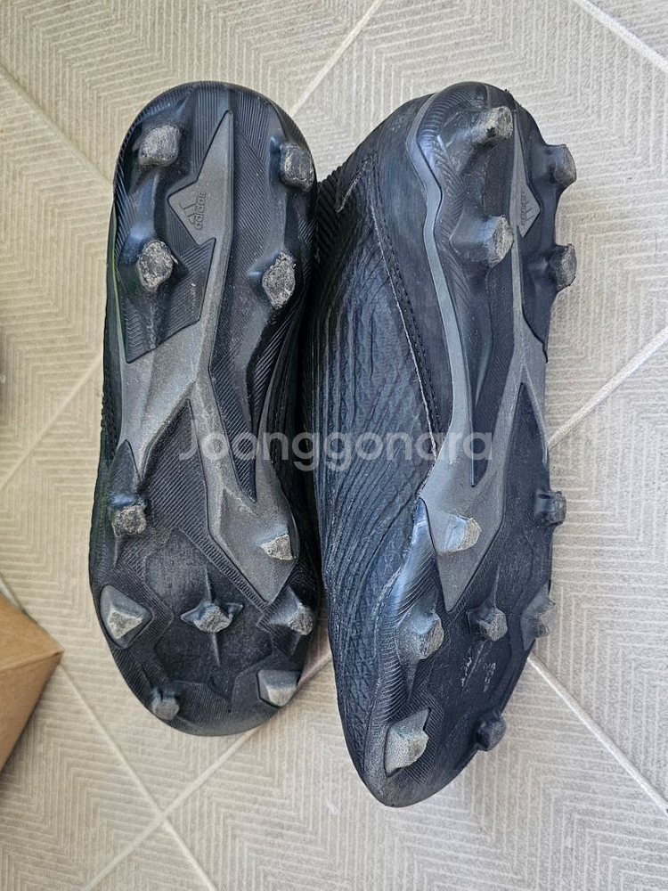 아디다스프레데터 축구화 255mm~260mm--1