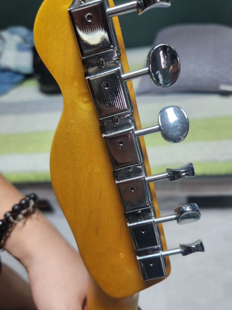 악기플러스 노브랜드 텔레캐스터 쉘핑크 민트급 이미지