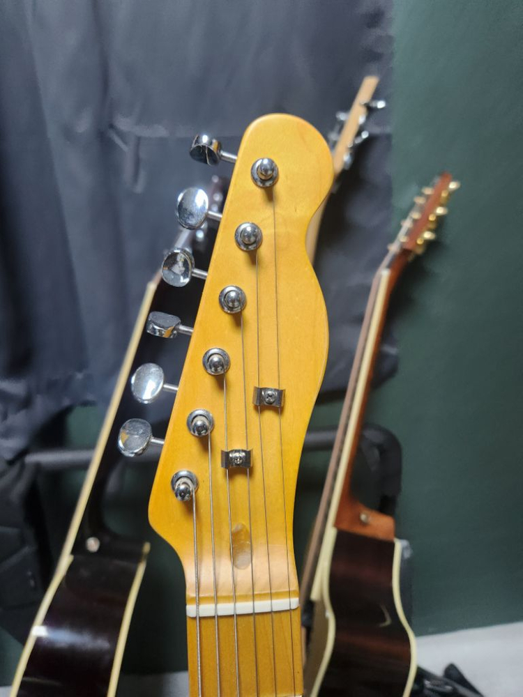 악기플러스 노브랜드 텔레캐스터 쉘핑크 민트급 이미지