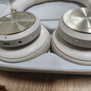 b&o 뱅앤올룹슨 BeoPlay HX Sand 샌드