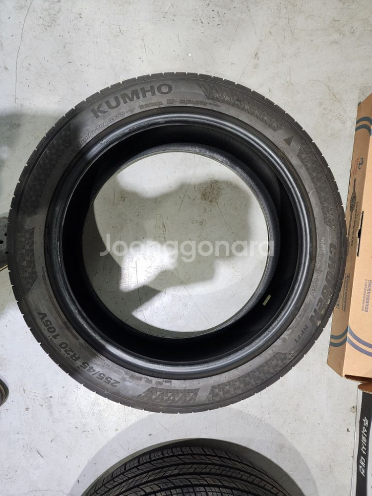 금호 cruge 255/45/20--1