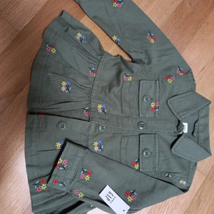 갭 여아 꽃자수 야상 새제품