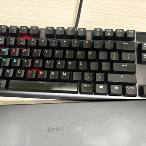 스틸시리즈 apex pro tkl