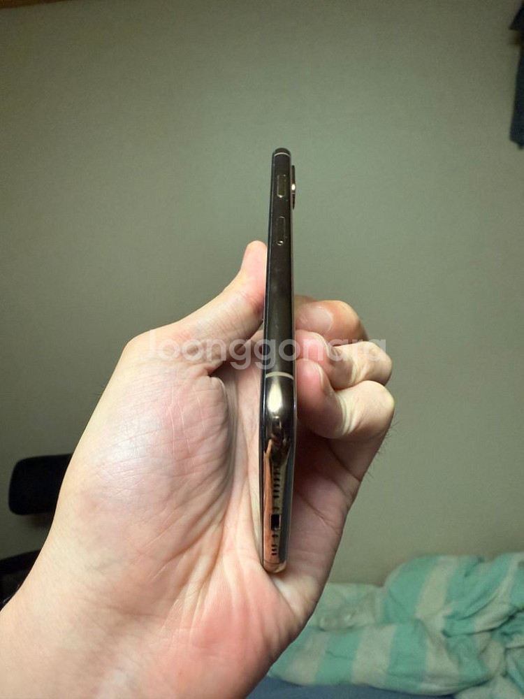 아이폰 xs 샴페인골드 64gb(25일까지만 판매)--5