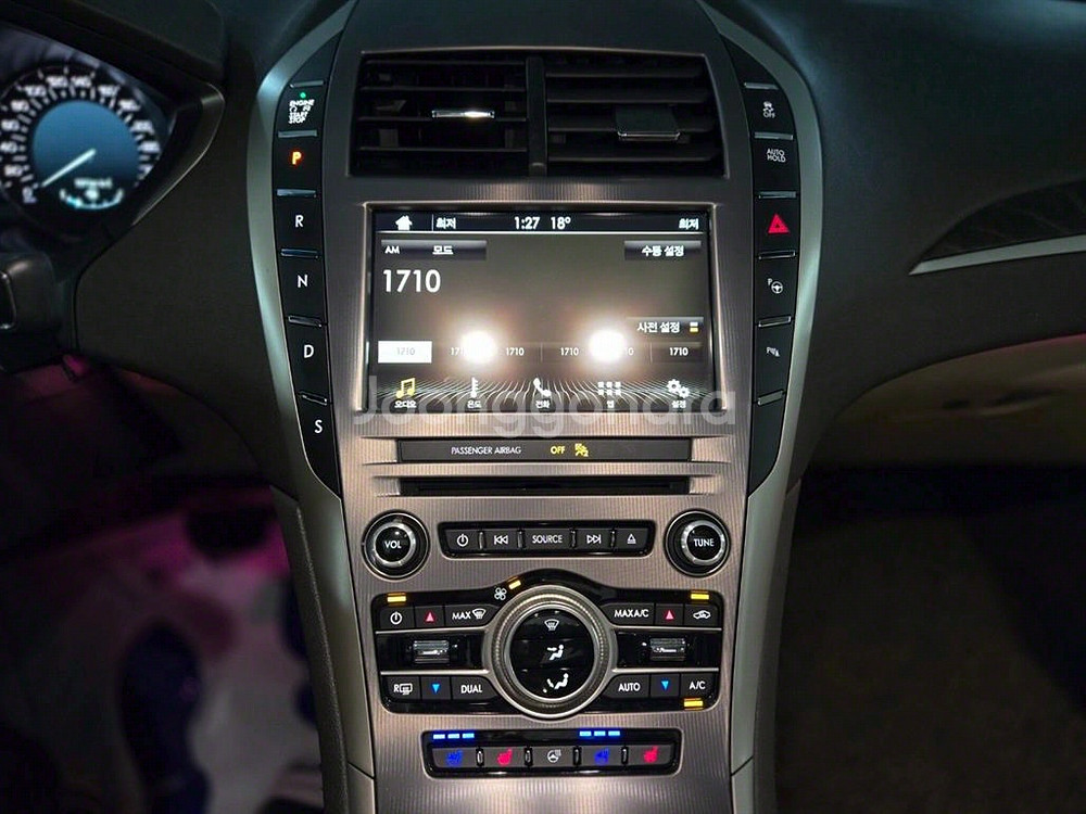 @17년식 뉴MKZ 2.0 FWD(300A) 리저브--9