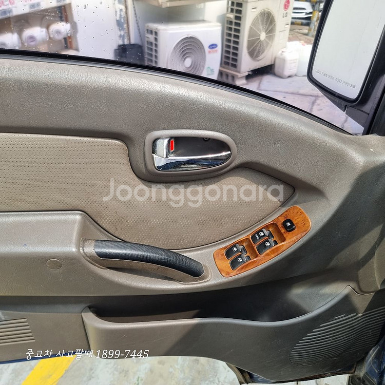튼튼한 차체,넉넉헌 공간 부담없는 중고차가격의 인기소형--5