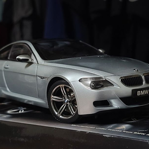 [1/18] 교쇼 BMW M6 대파품 구매합니다.