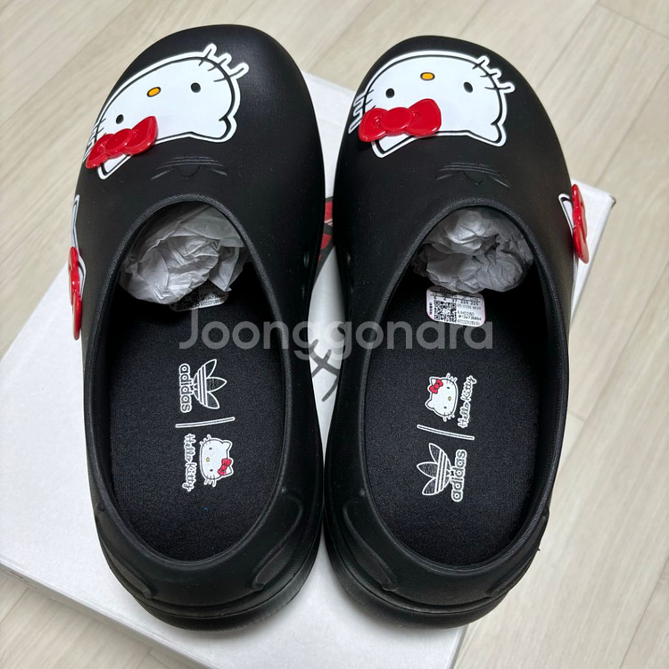 국내 정품 아디다스 헬로키티 아디폼 225--5