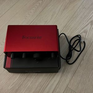 포커스라이트 스칼렛솔로 4세대