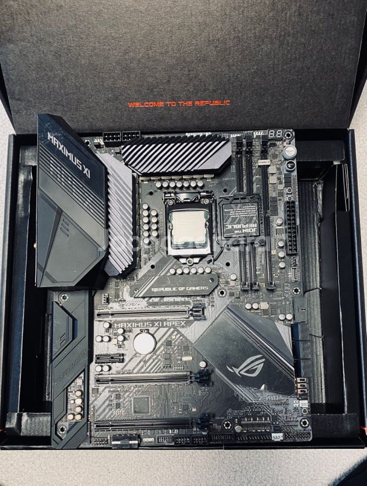 (판매완료)정품 i9-9900k 및 Asus--5
