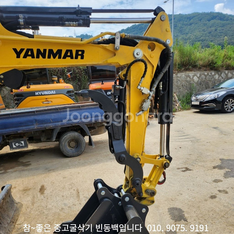중고굴삭기판매 얀마 VIO20 미니굴삭기 2021년식--4