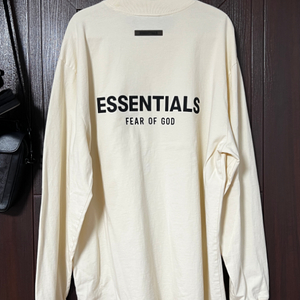 택포)Essentials 에센셜 롱슬리브 티셔츠 크림