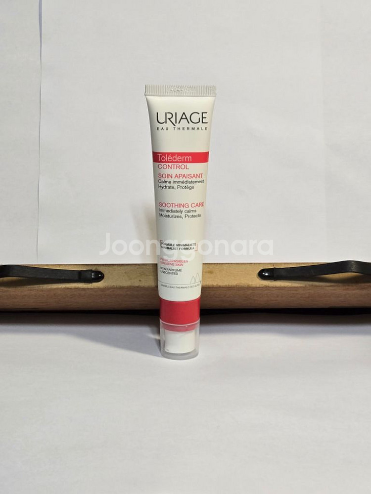 유리아쥬 톨레덤 컨트롤 크림 40ml 팝니다.--1