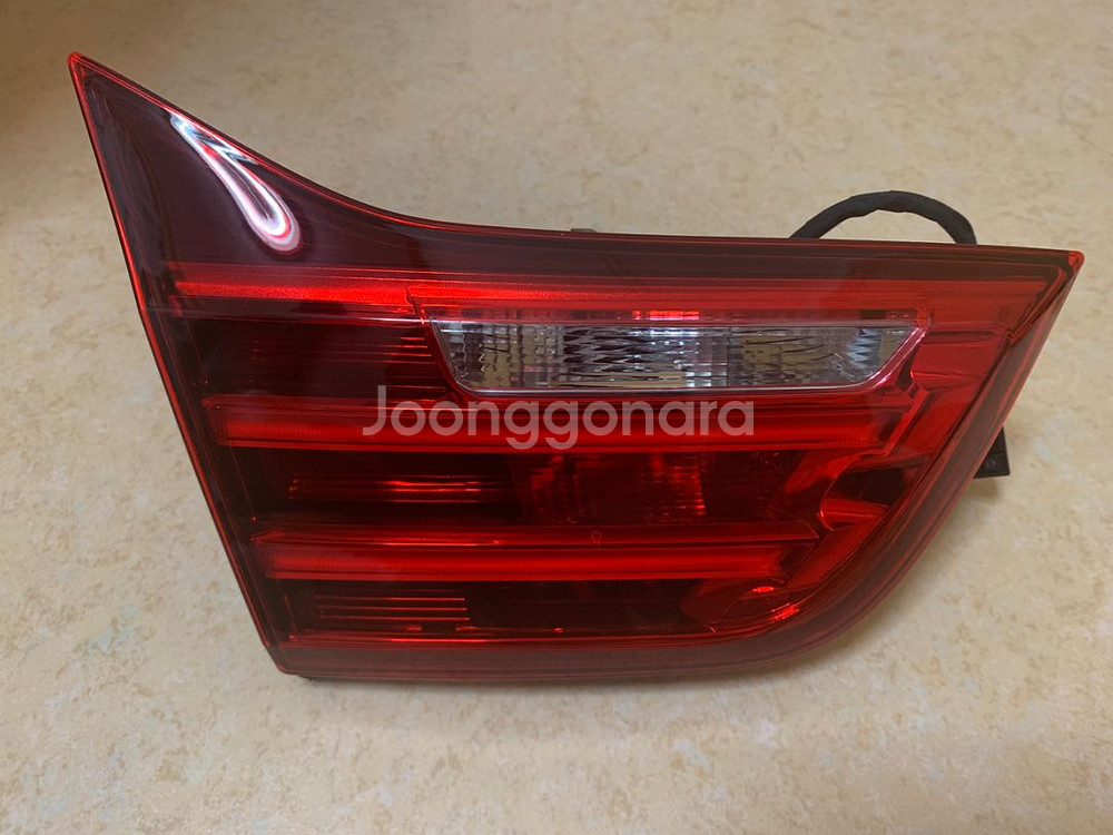 BMW 428i (F32) 정품 테일램프 팝니다.--1